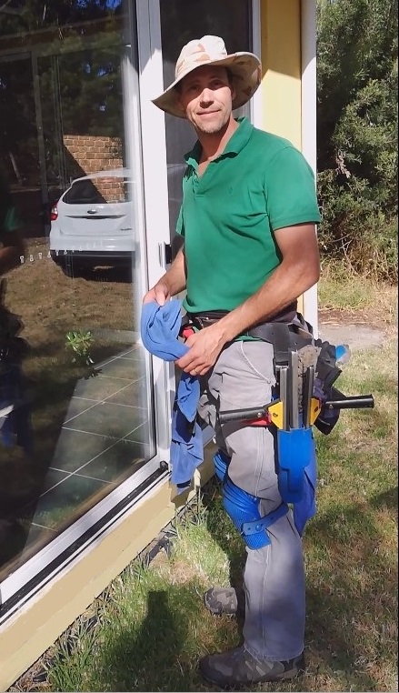Professional Window Cleaner Geelong